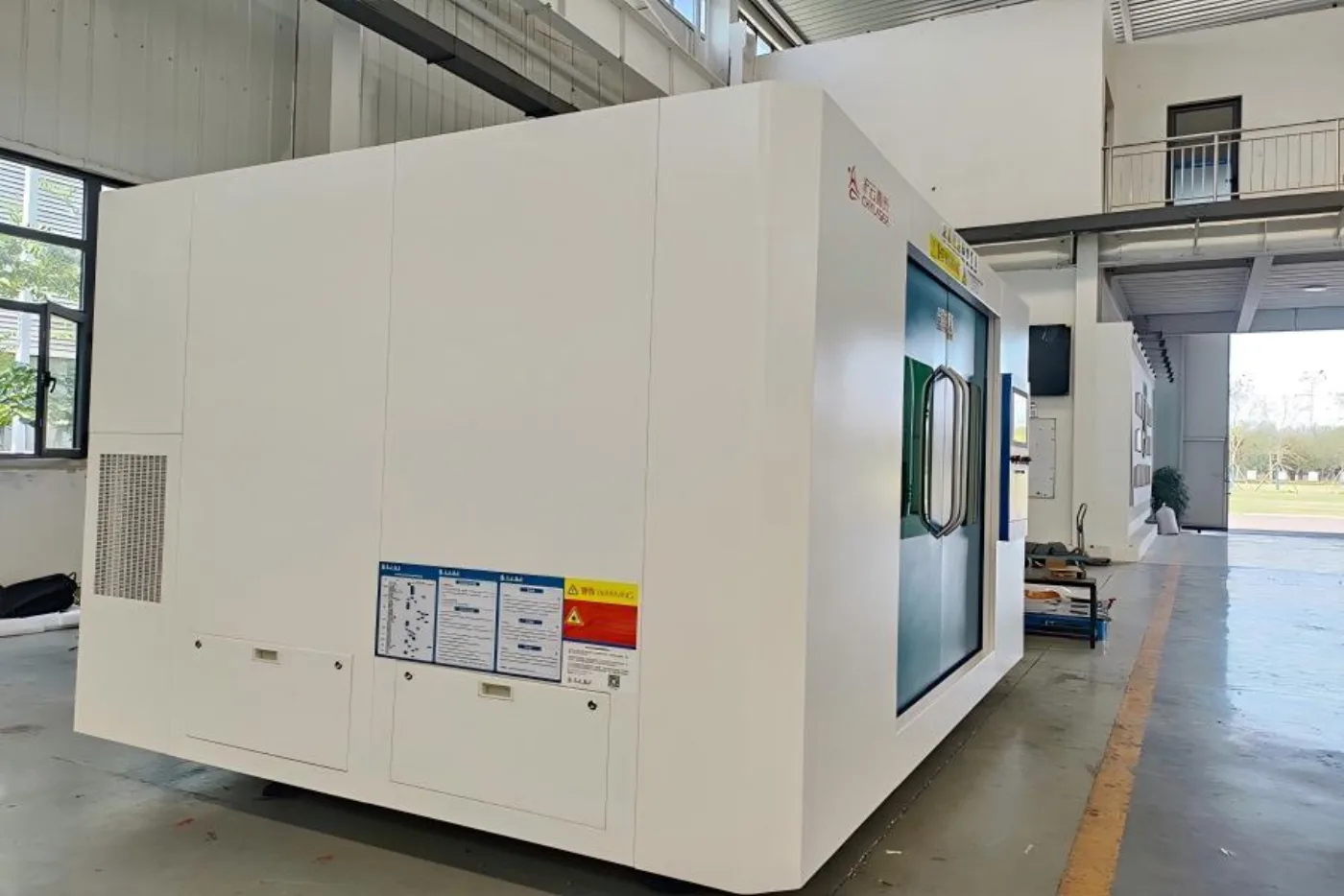 The CHYLASER Multi-Surface Box Cutting Machine.