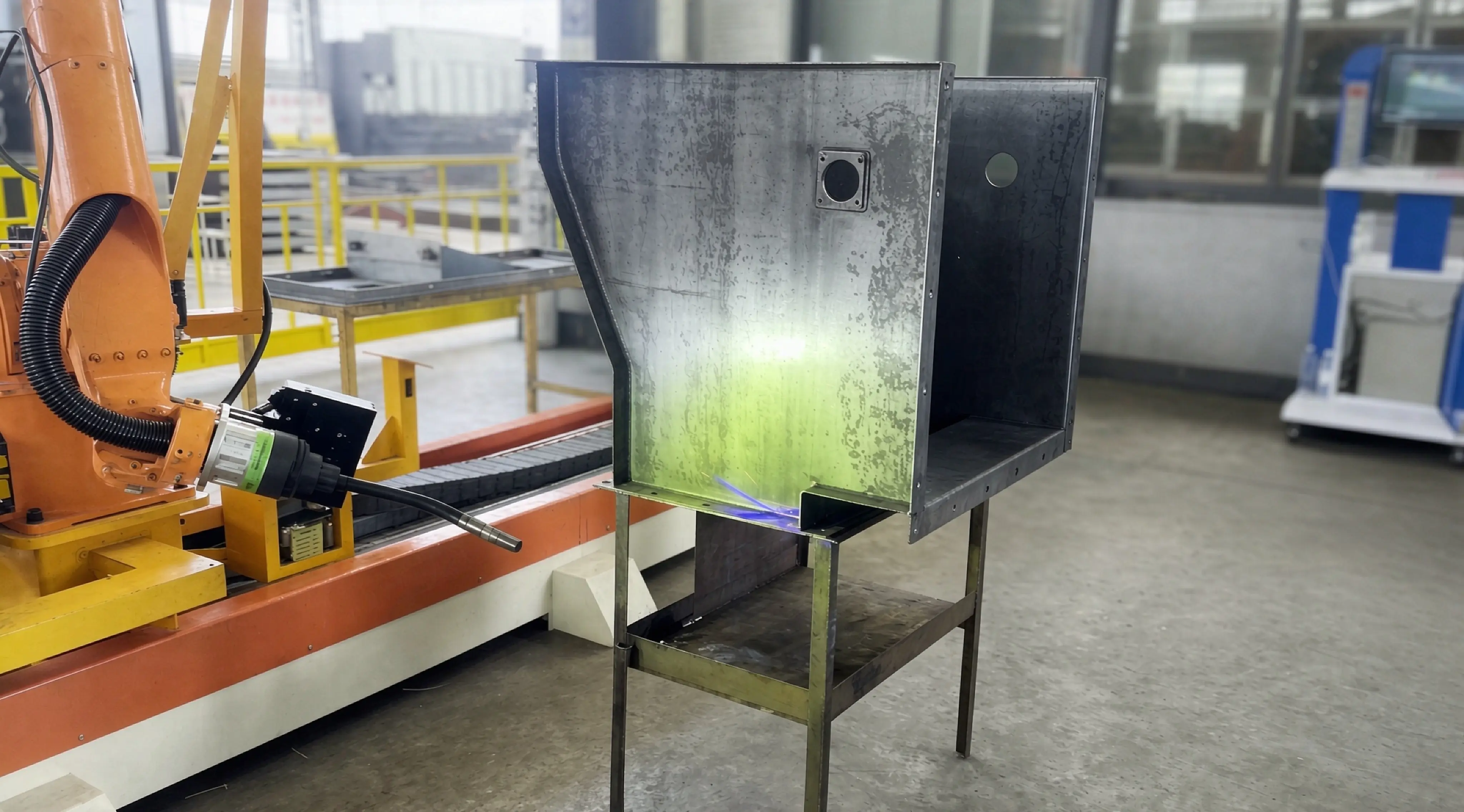 Restore Fine Surfaces with Accuracy